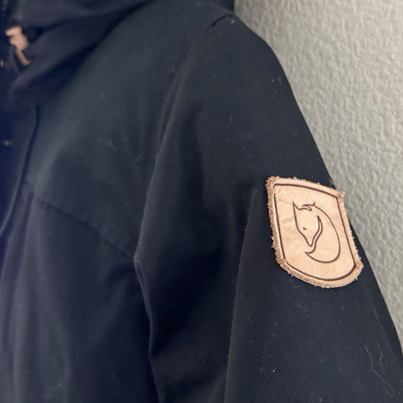 Fjallraven Singi Down Jacket Parka Black Womens XS Outdoor Rugged Gorpcore $640 - Picture 11 of 16